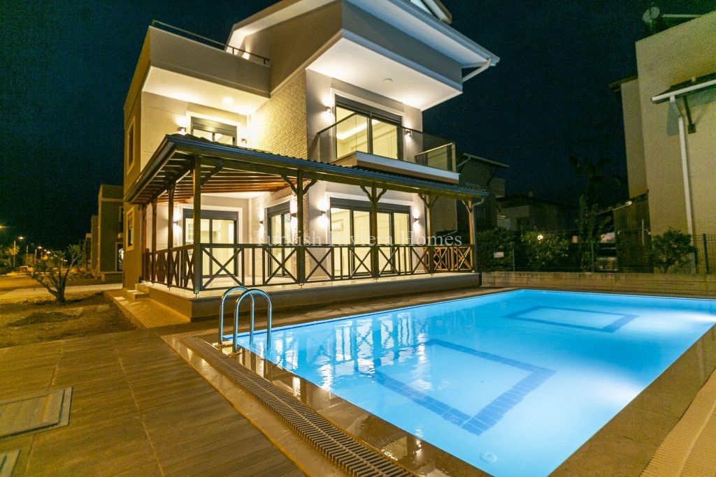 Villa in Belek, Türkei, 225 m2 - Foto 1