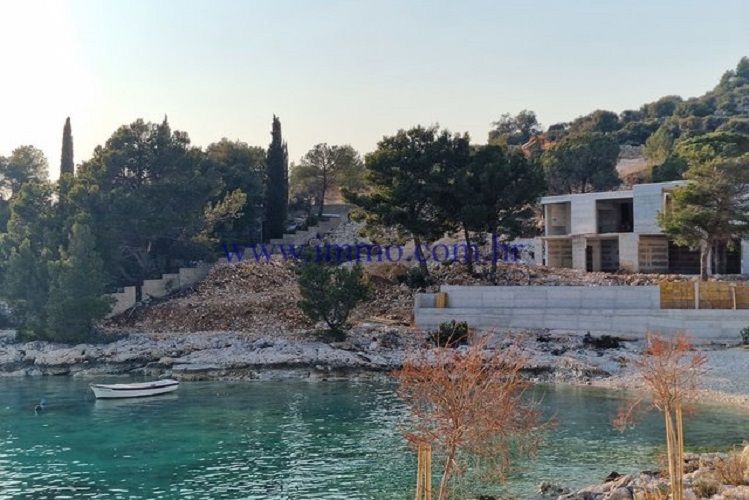 Villa in Trogir, Croatia, 320 sq.m - picture 1