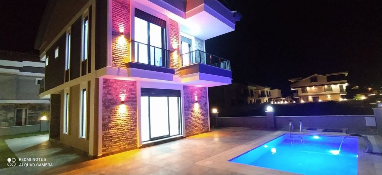 Villa in Didim, Türkei, 250 m2 - Foto 1