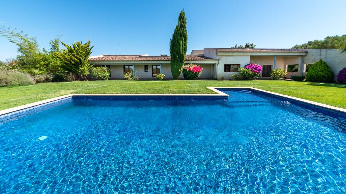 Villa in Marratxi, Spain, 502 sq.m - picture 1
