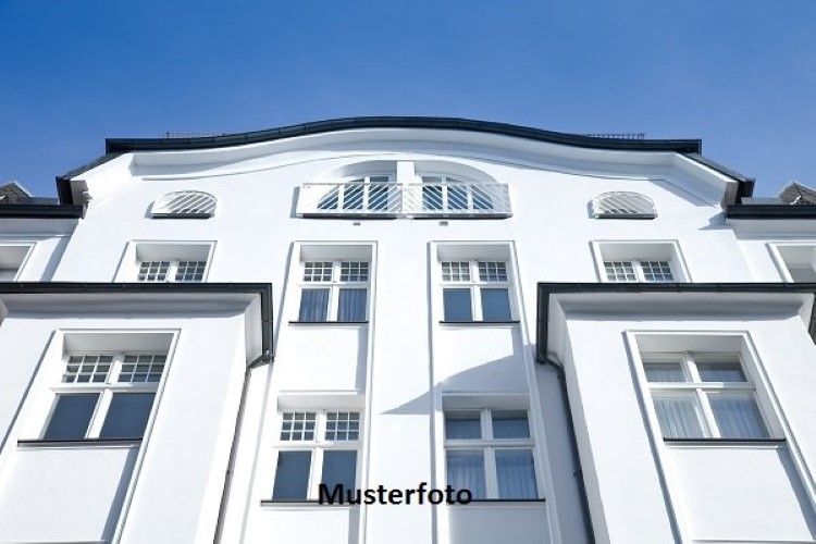 Commercial apartment building in Berlin, Germany, 908 sq.m - picture 1