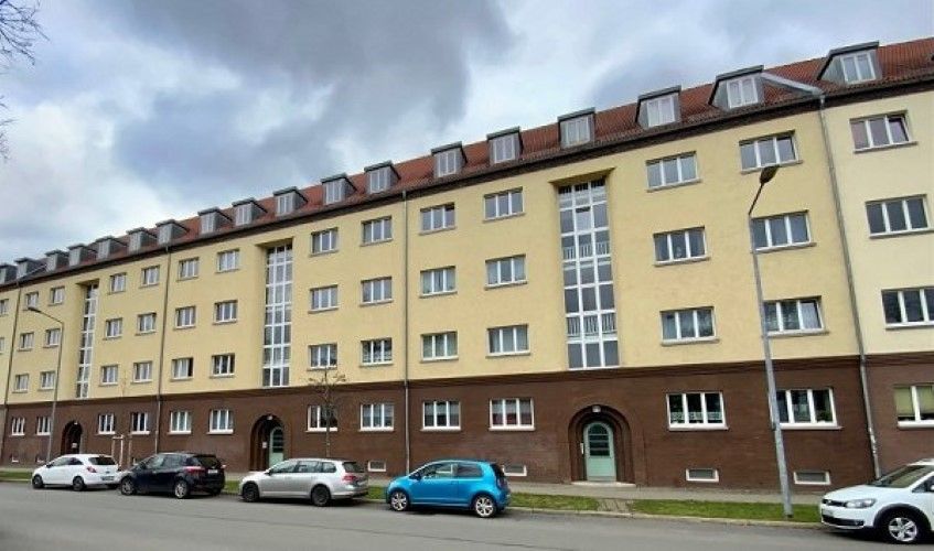Commercial apartment building in Erfurt, Germany, 2.73 sq.m - picture 1