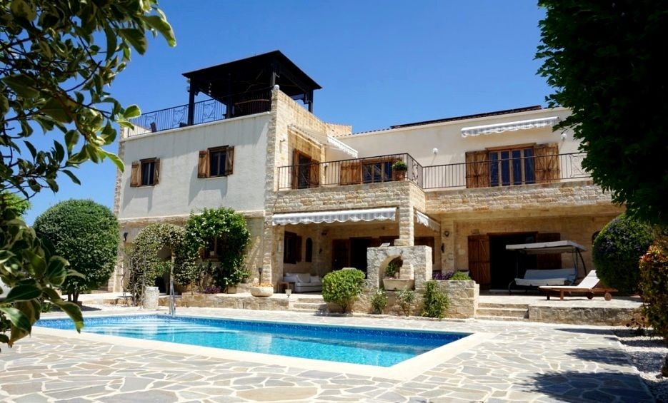 Villa in Paphos, Cyprus, 406 sq.m - picture 1