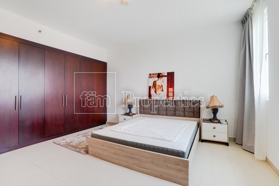 Apartment International City, UAE, 82 sq.m - picture 1
