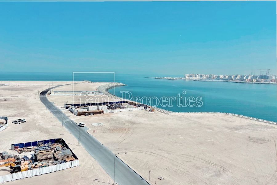Terreno en Dubái, EAU, 836 m2 - imagen 1