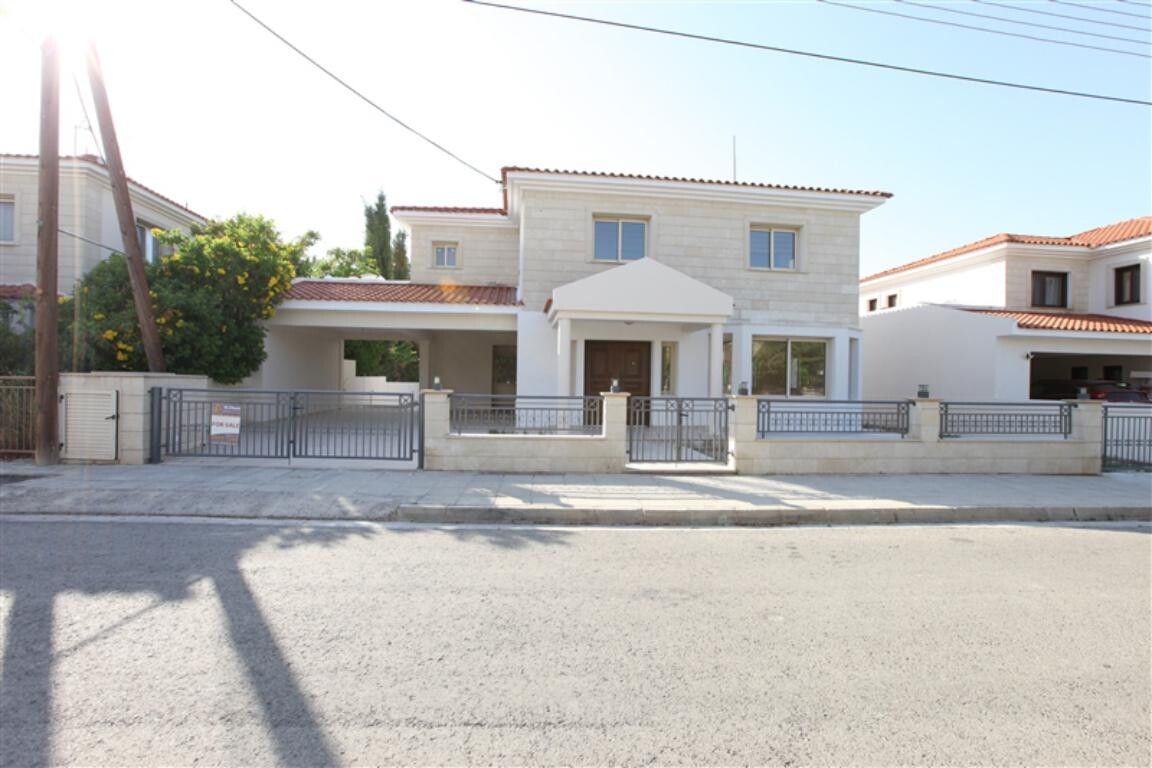 Villa en Nicosia, Chipre, 233 m2 - imagen 1