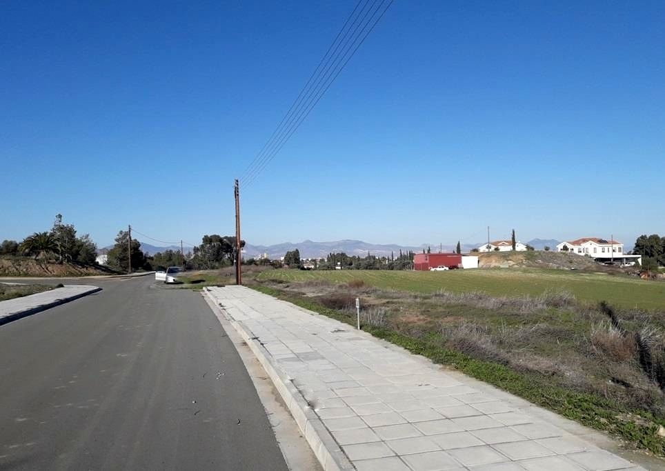 Land in Nicosia, Cyprus, 636 sq.m - picture 1