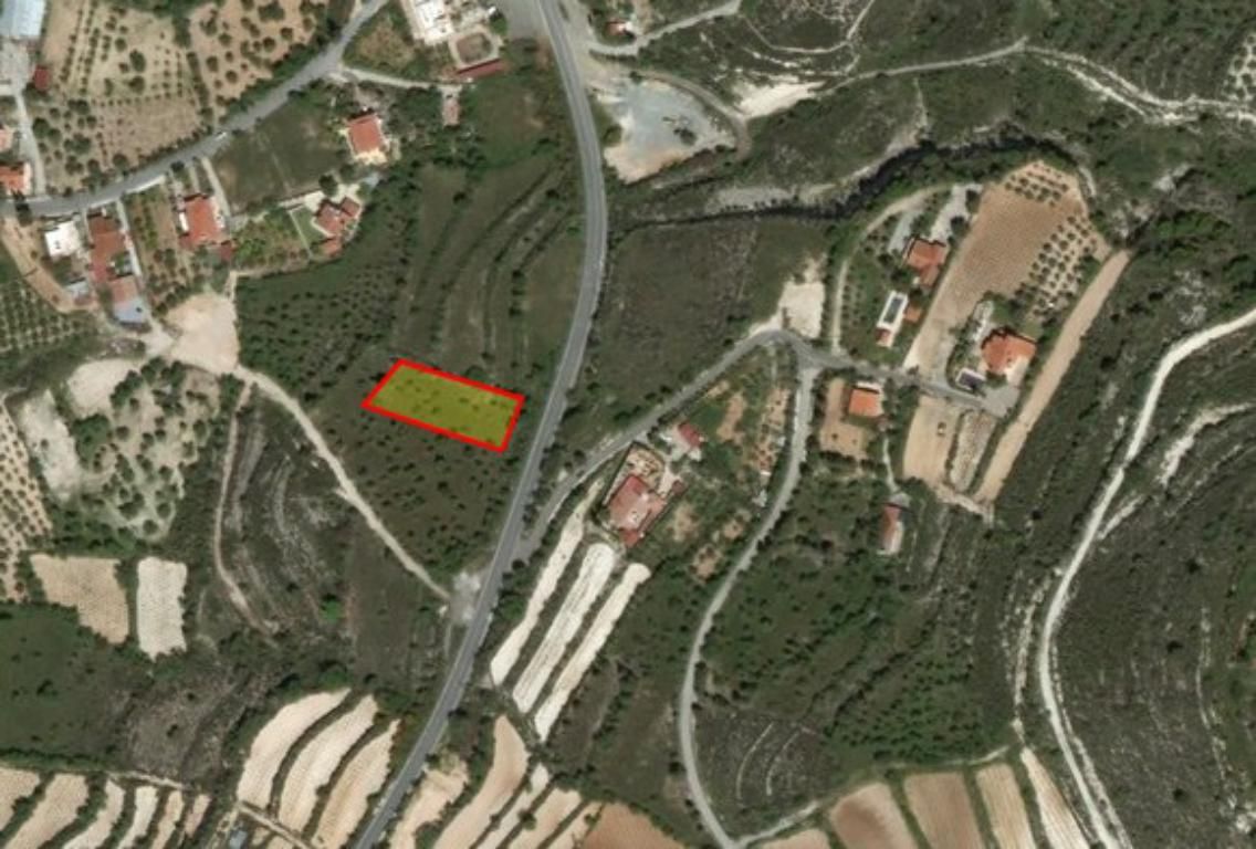 Land in Limassol, Cyprus, 1 345 sq.m - picture 1
