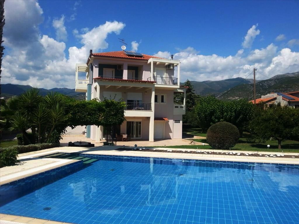 Villa in Chania Prefecture, Greece, 330 sq.m - picture 1