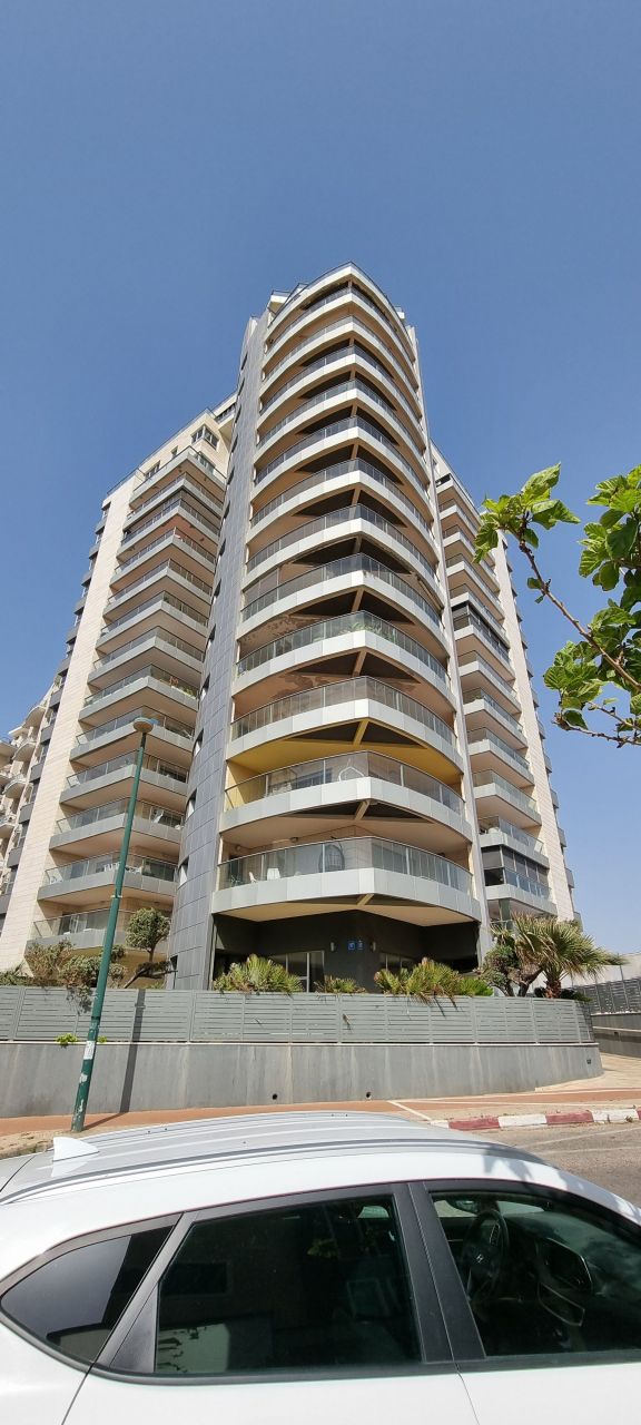 Appartement à Netanya, Israël, 165 m2 - image 1