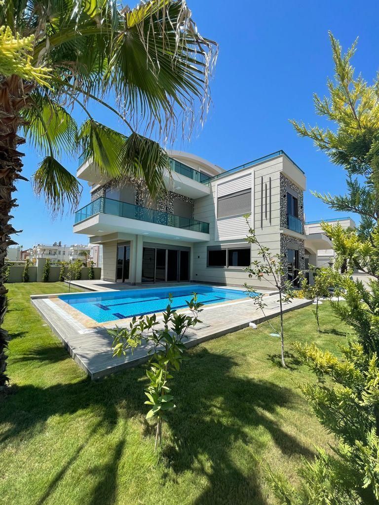 Villa in Belek, Türkei, 280 m2 - Foto 1