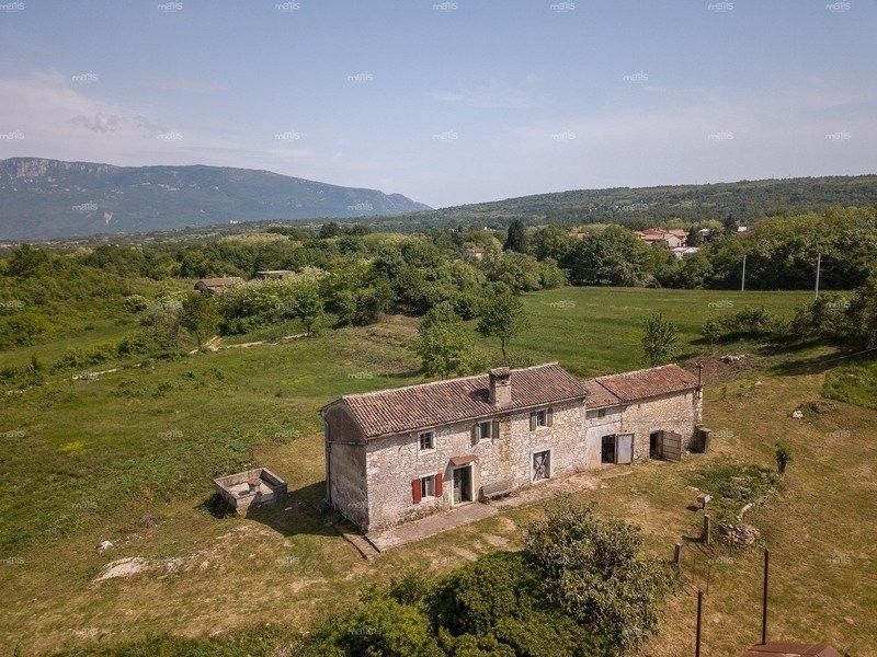 Haus in Krsan, Kroatien, 300 m2 - Foto 1