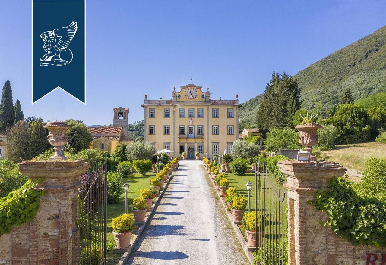 Villa à Pise, Italie, 1 600 m2 - image 1