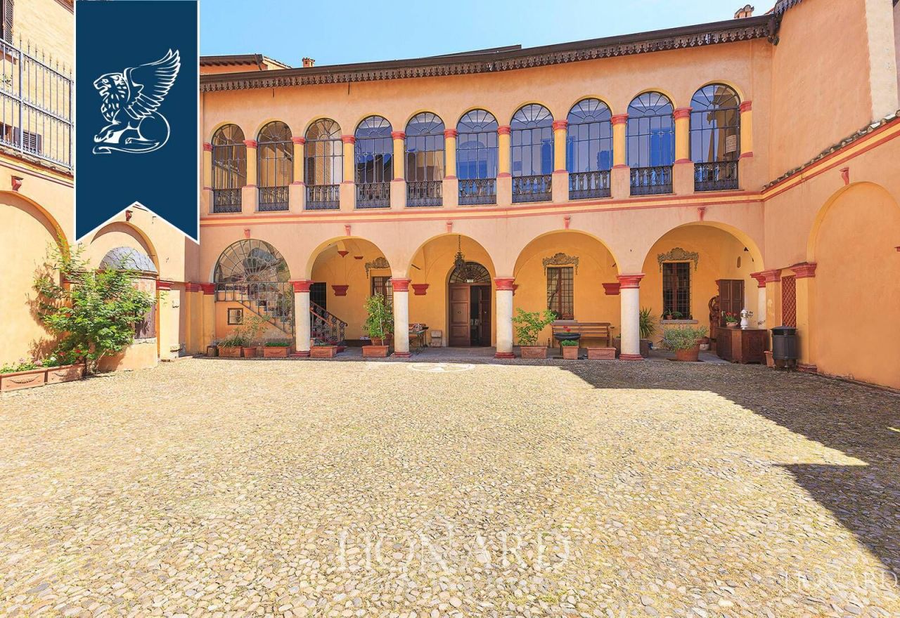 Casa en Forli-Cesena, Italia, 1 000 m2 - imagen 1