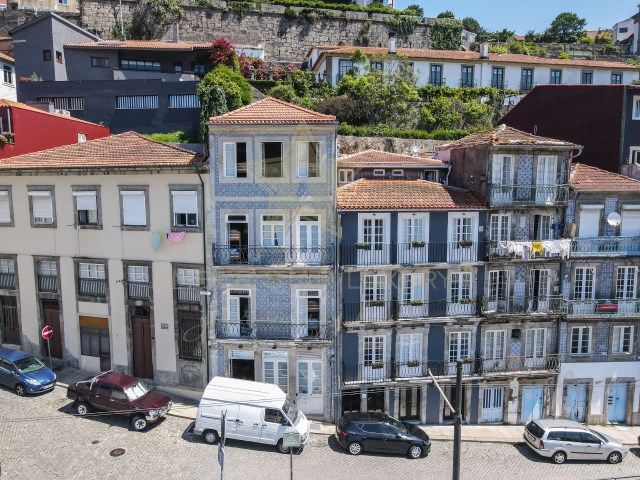 Hotel in Porto, Portugal, 371 sq.m - picture 1