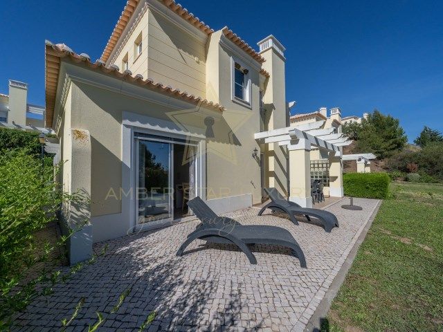 Villa in Faro, Portugal, 192 sq.m - picture 1
