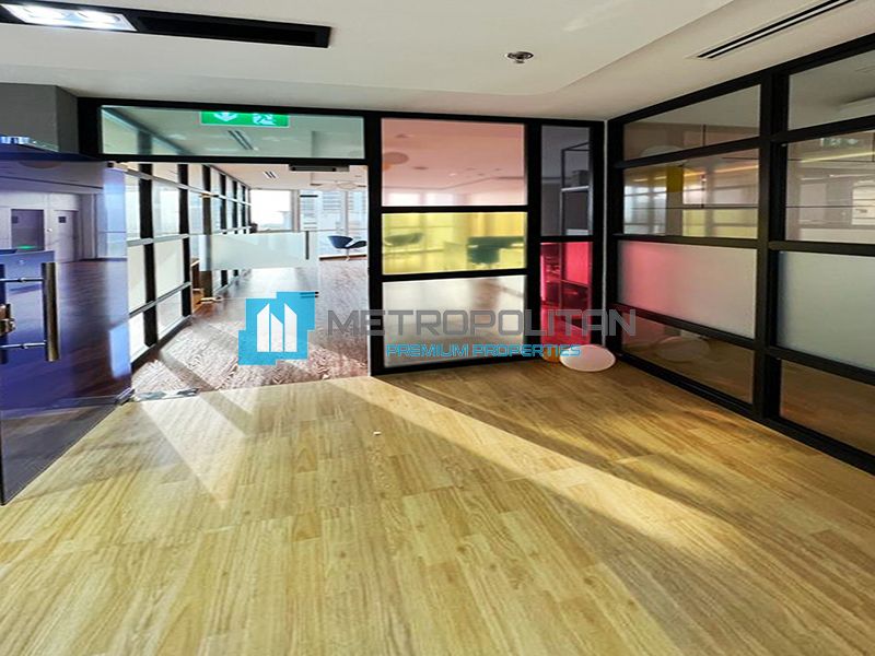 Office Business Bay, UAE, 139.43 sq.m - picture 1