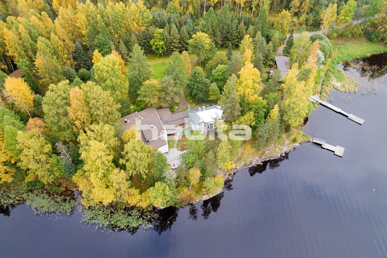 Casa en Mikkeli, Finlandia, 491.5 m2 - imagen 1