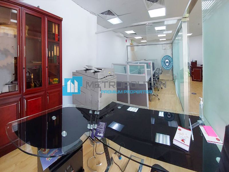 Office Business Bay, UAE, 105.91 sq.m - picture 1