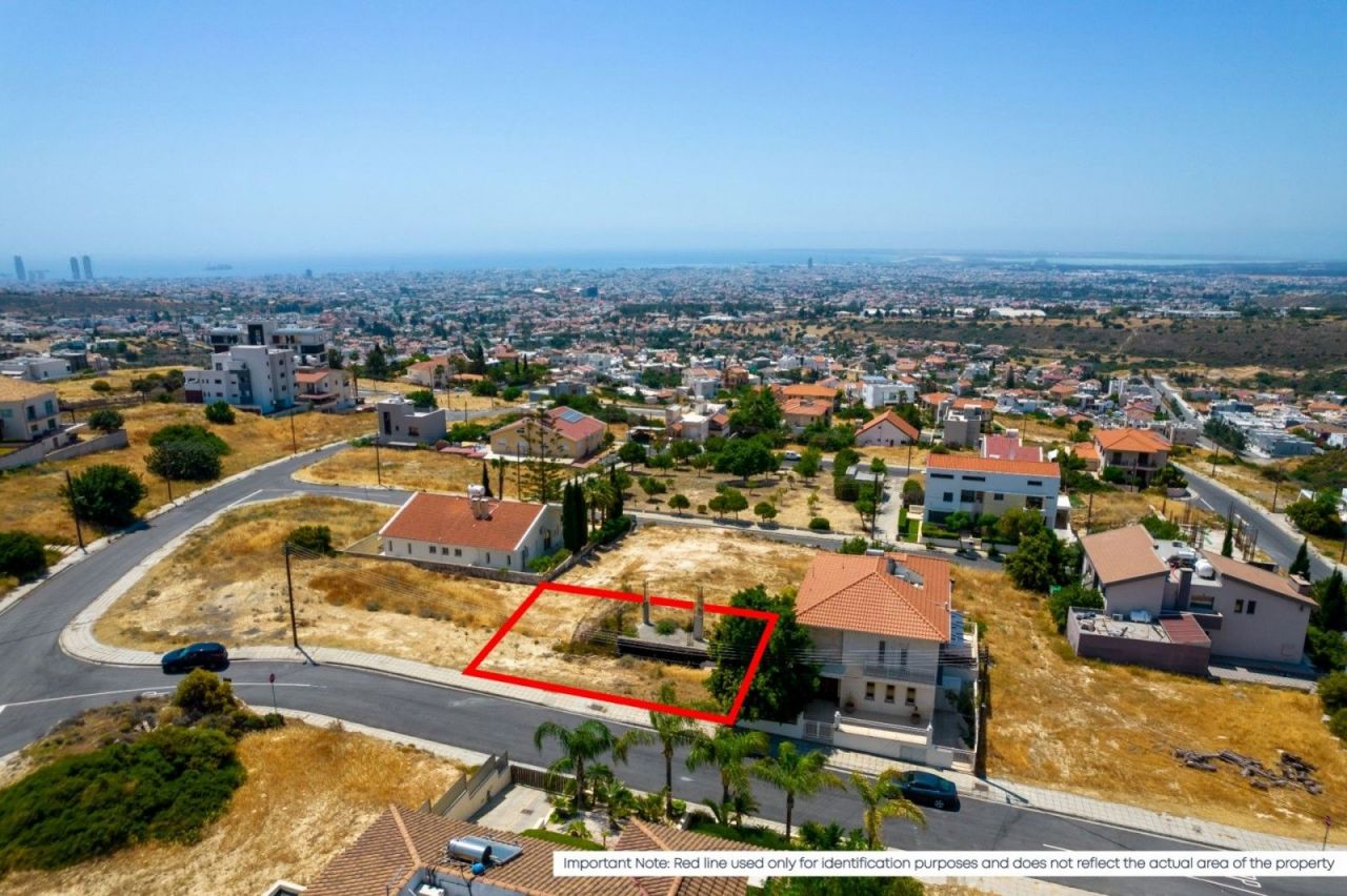 Land in Limassol, Cyprus, 567 sq.m - picture 1