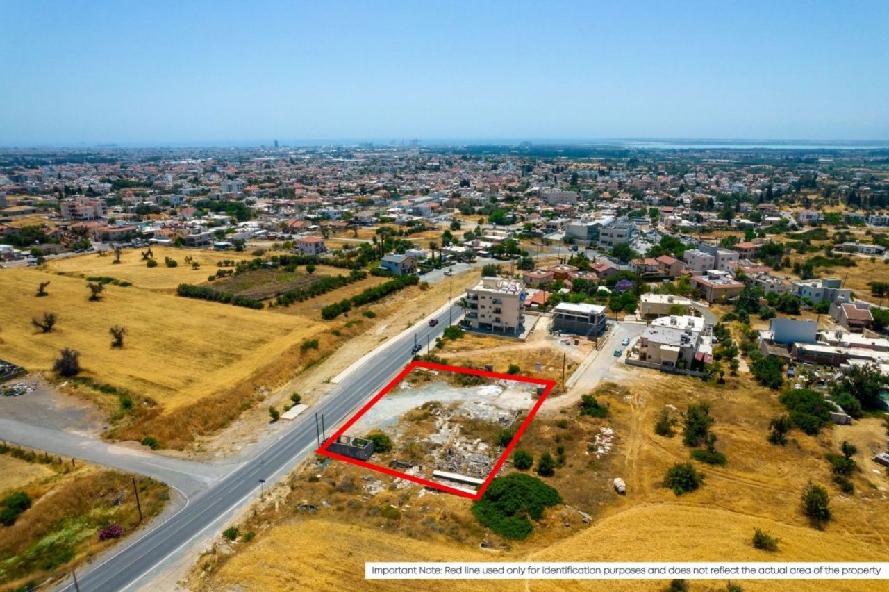 Grundstück in Limassol, Zypern, 1 688 m2 - Foto 1