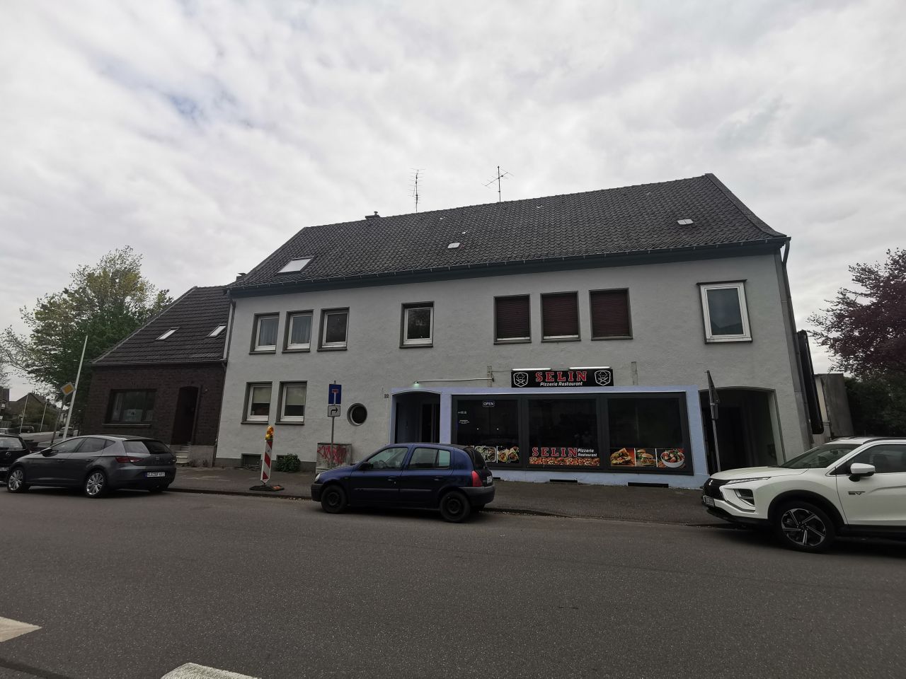 Commercial apartment building in Emmerich am Rhein, Germany, 950 sq.m - picture 1