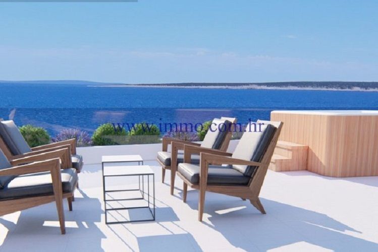 Penthouse on Pag island, Croatia, 130 sq.m - picture 1