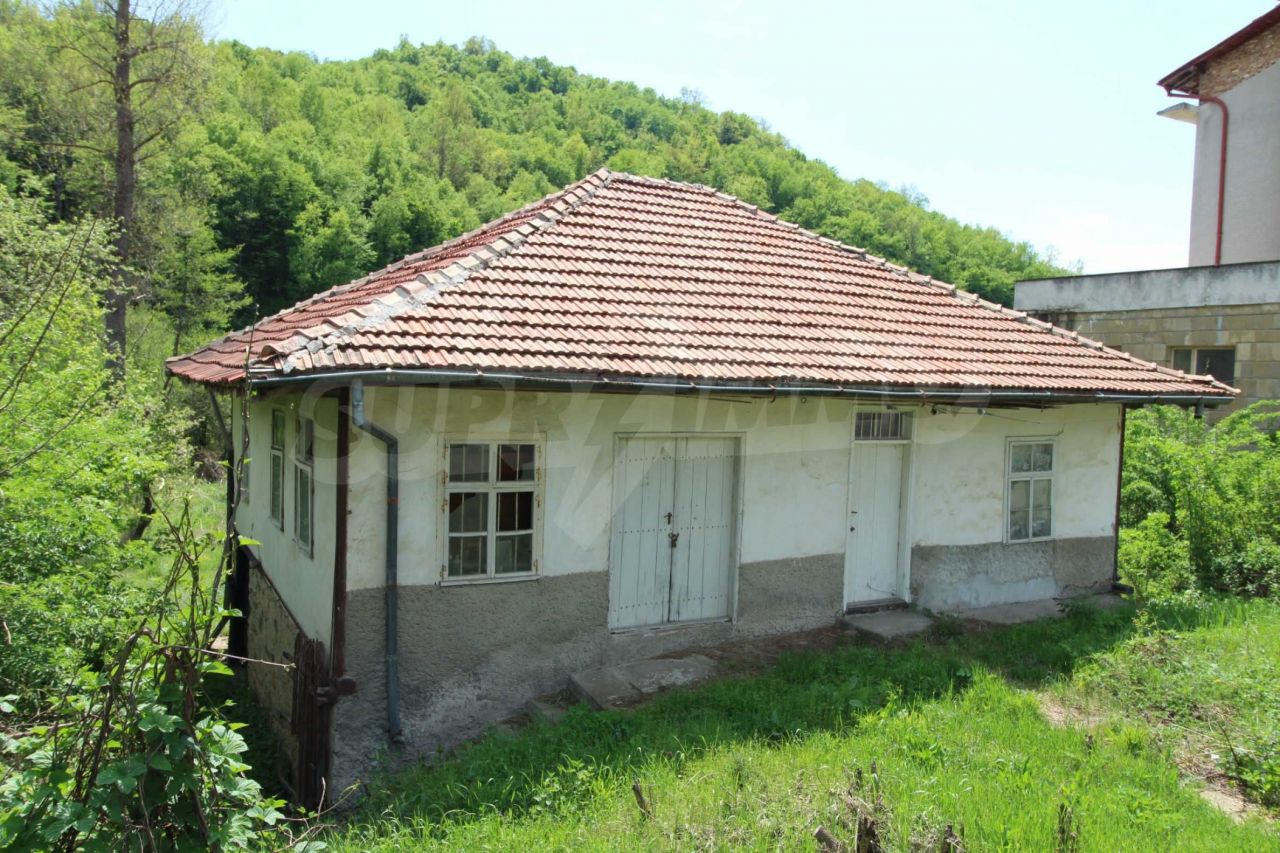 House in Velko Tarnovo, Bulgaria, 100 sq.m - picture 1