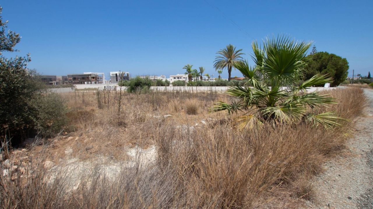 Terrain à Protaras, Chypre, 1 597 m2 - image 1