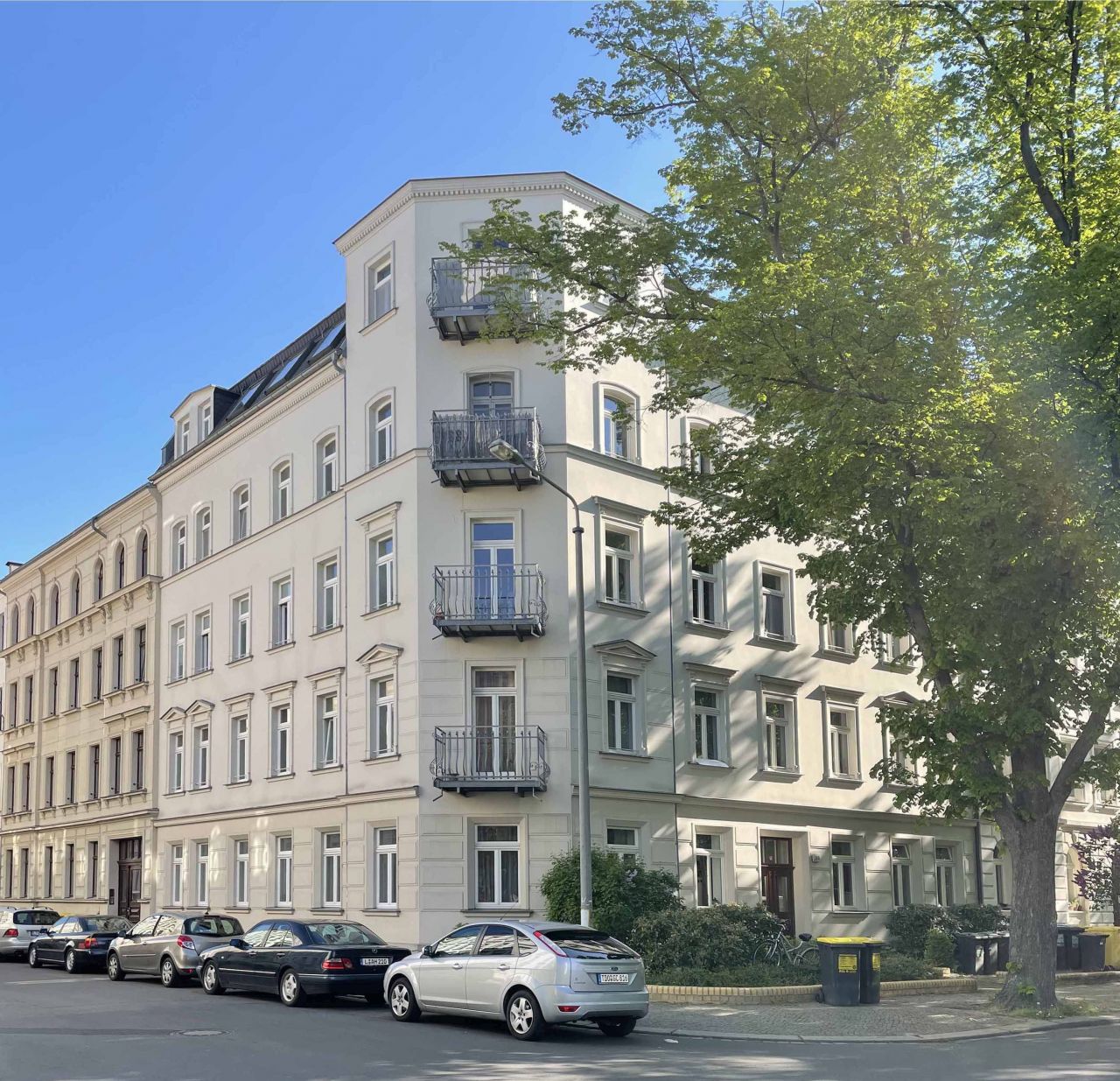 Commercial apartment building in Leipzig, Germany, 795 sq.m - picture 1