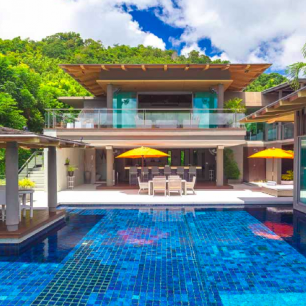 Villa in Phuket, Thailand, 450 sq.m - picture 1