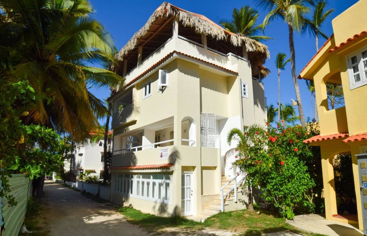 Commercial apartment building in Punta Cana, Dominican Republic, 350 sq.m - picture 1