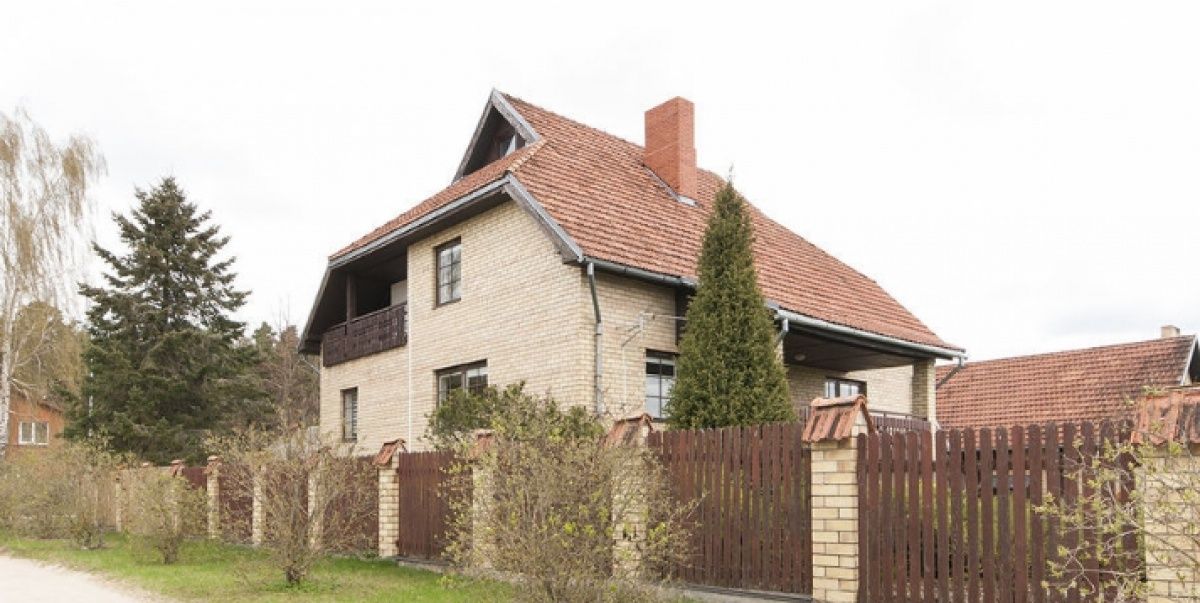 House in Riga District, Latvia, 350 sq.m - picture 1