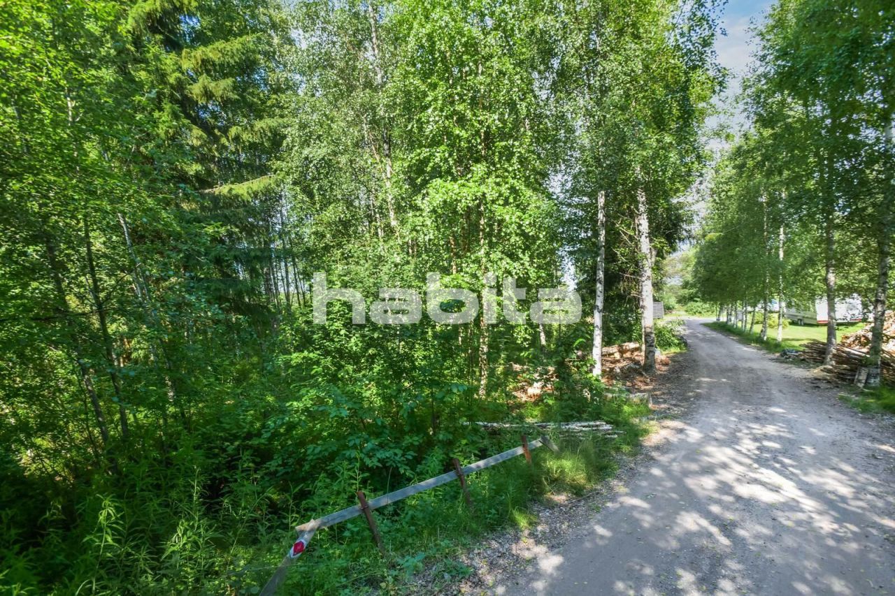 Grundstück in Tyrnava, Finnland, 2 105 m2 - Foto 1