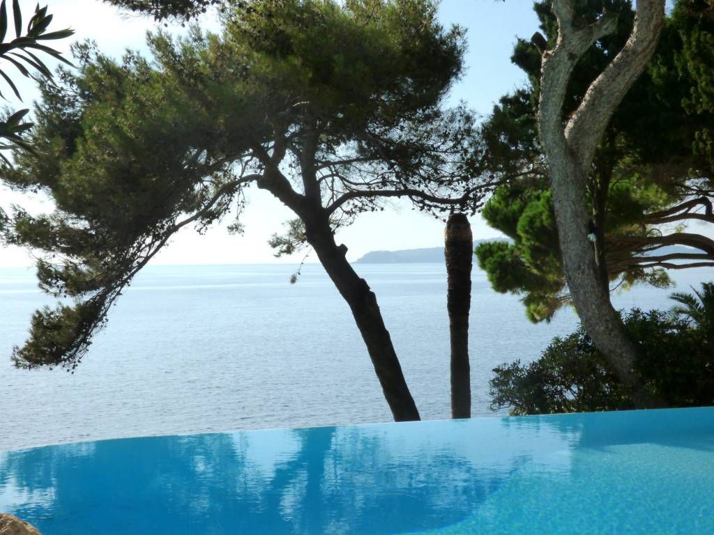 Villa in Cap d'Ail, France, 350 sq.m - picture 1