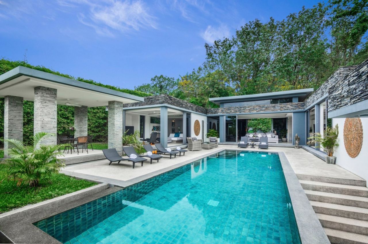 Villa on Phuket Island, Thailand, 575 sq.m - picture 1