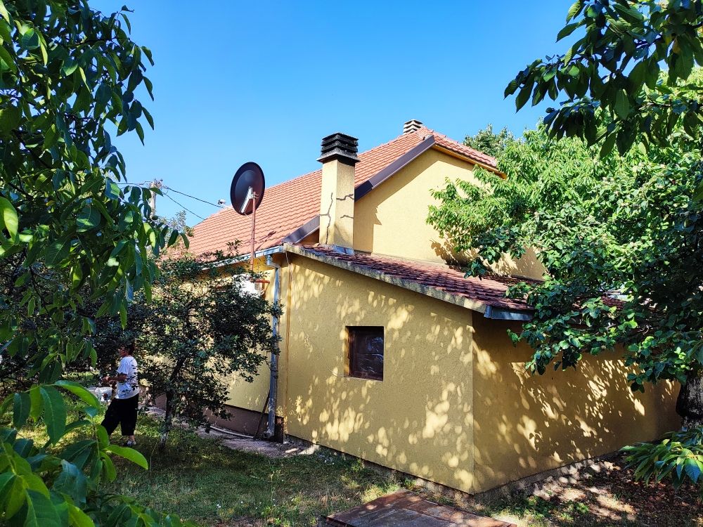 Granja en Nikšić, Montenegro, 130 m2 - imagen 1