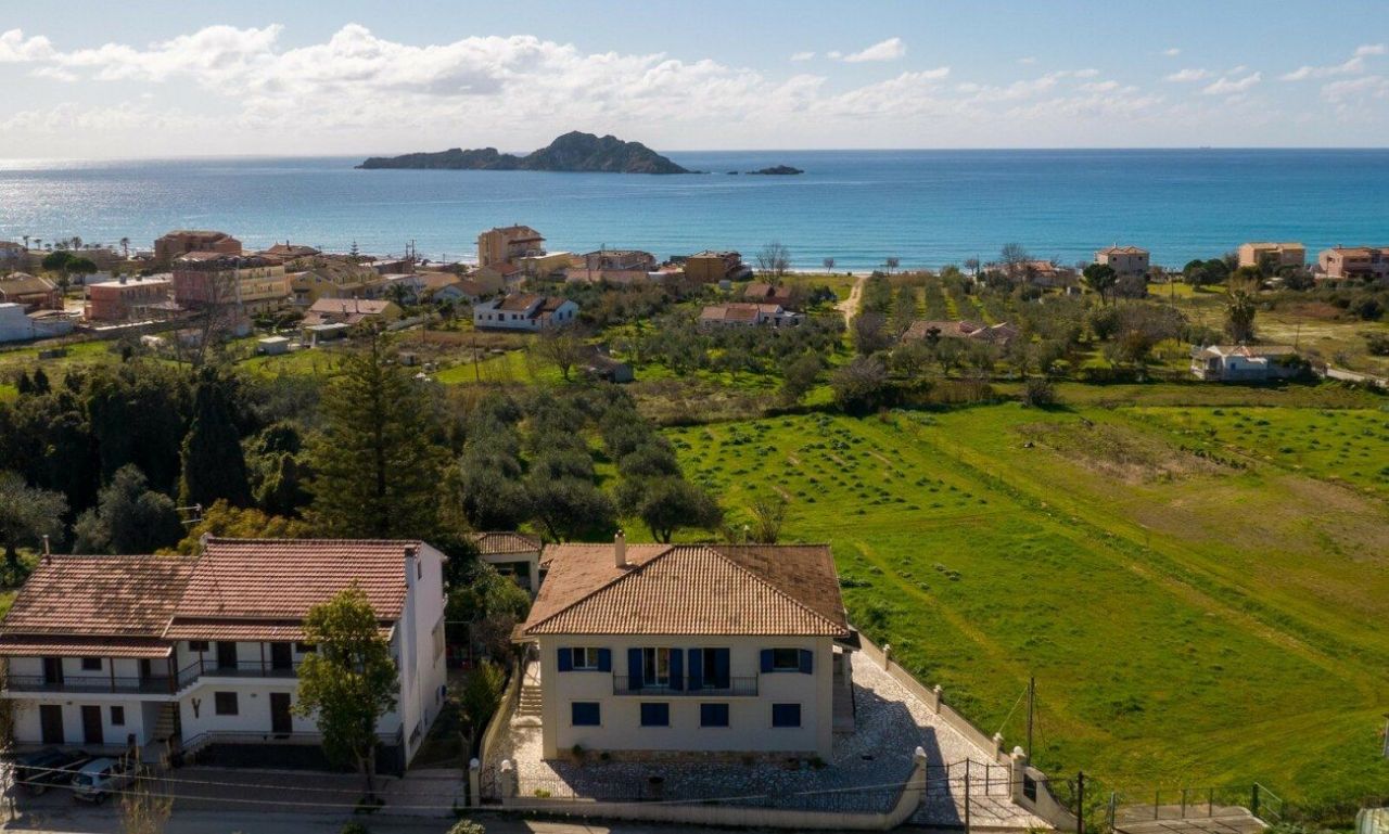 Villa in Insel Korfu, Griechenland, 403 m2 - Foto 1