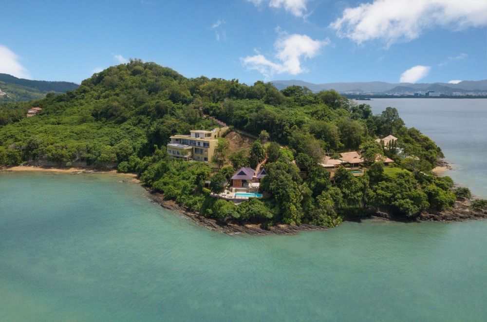 Villa on Phuket Island, Thailand, 740 sq.m - picture 1