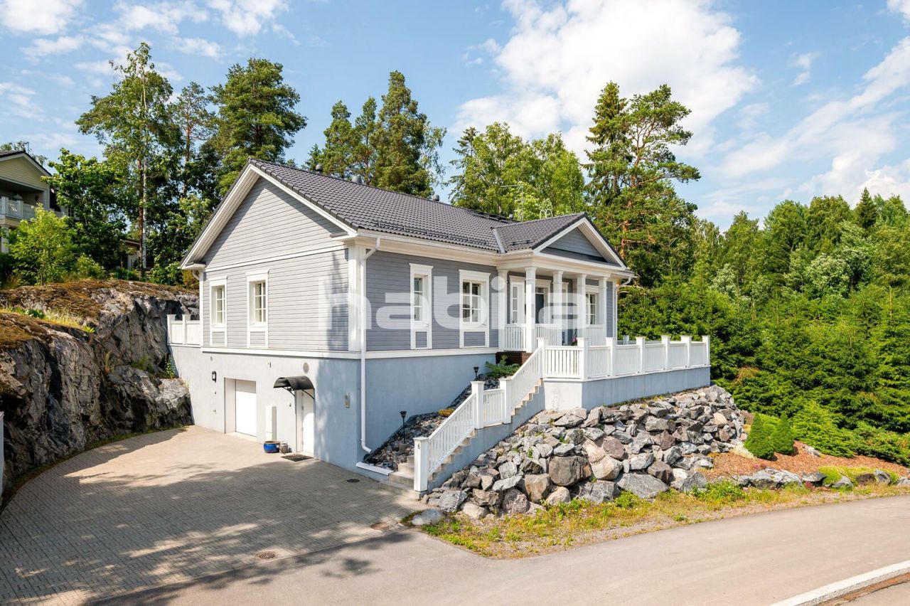House in Espoo, Finland, 151 sq.m - picture 1