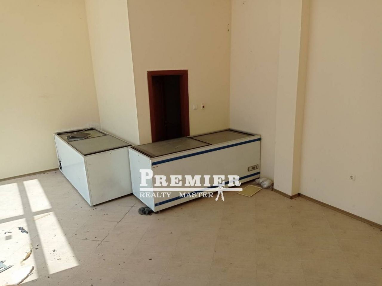 Commercial property at Sunny Beach, Bulgaria, 48.32 sq.m - picture 1