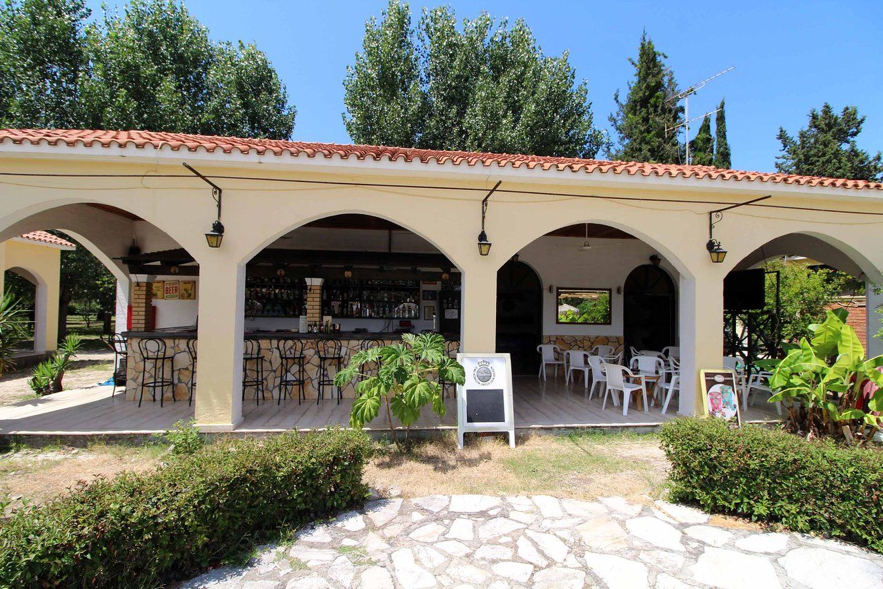 Commercial property on Corfu, Greece, 640 sq.m - picture 1