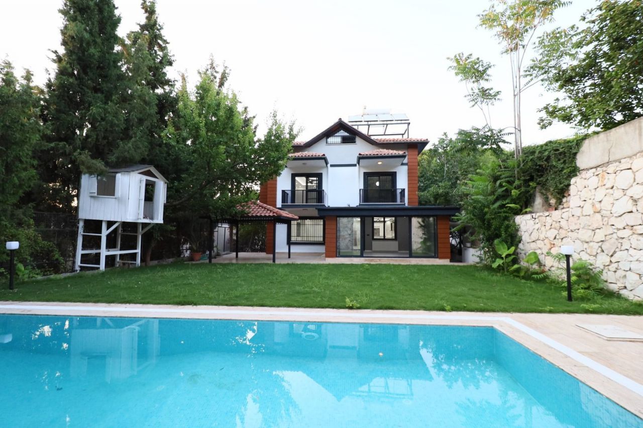 Mansion in Didim, Turkey, 450 sq.m - picture 1