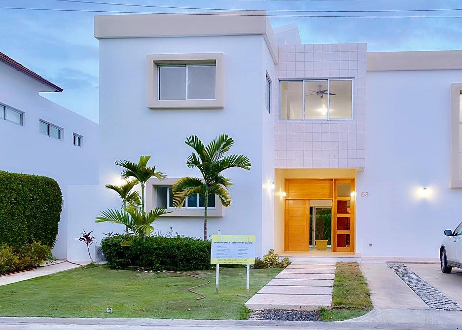 Villa in Punta Cana Village, Dominican Republic, 280 sq.m - picture 1