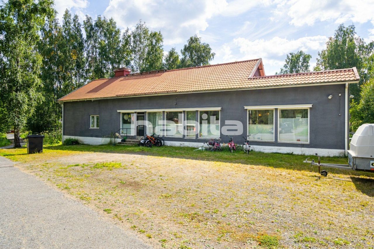 Casa en Urjala, Finlandia, 302.5 m2 - imagen 1