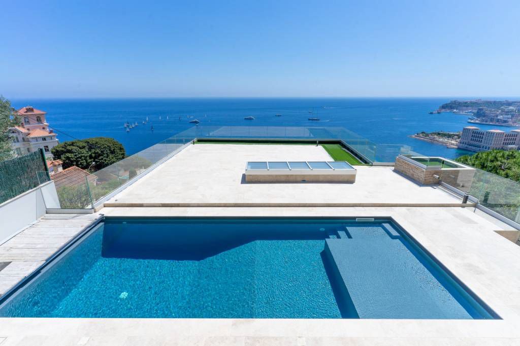 Villa in Roquebrune Cap Martin, Frankreich, 245 m2 - Foto 1
