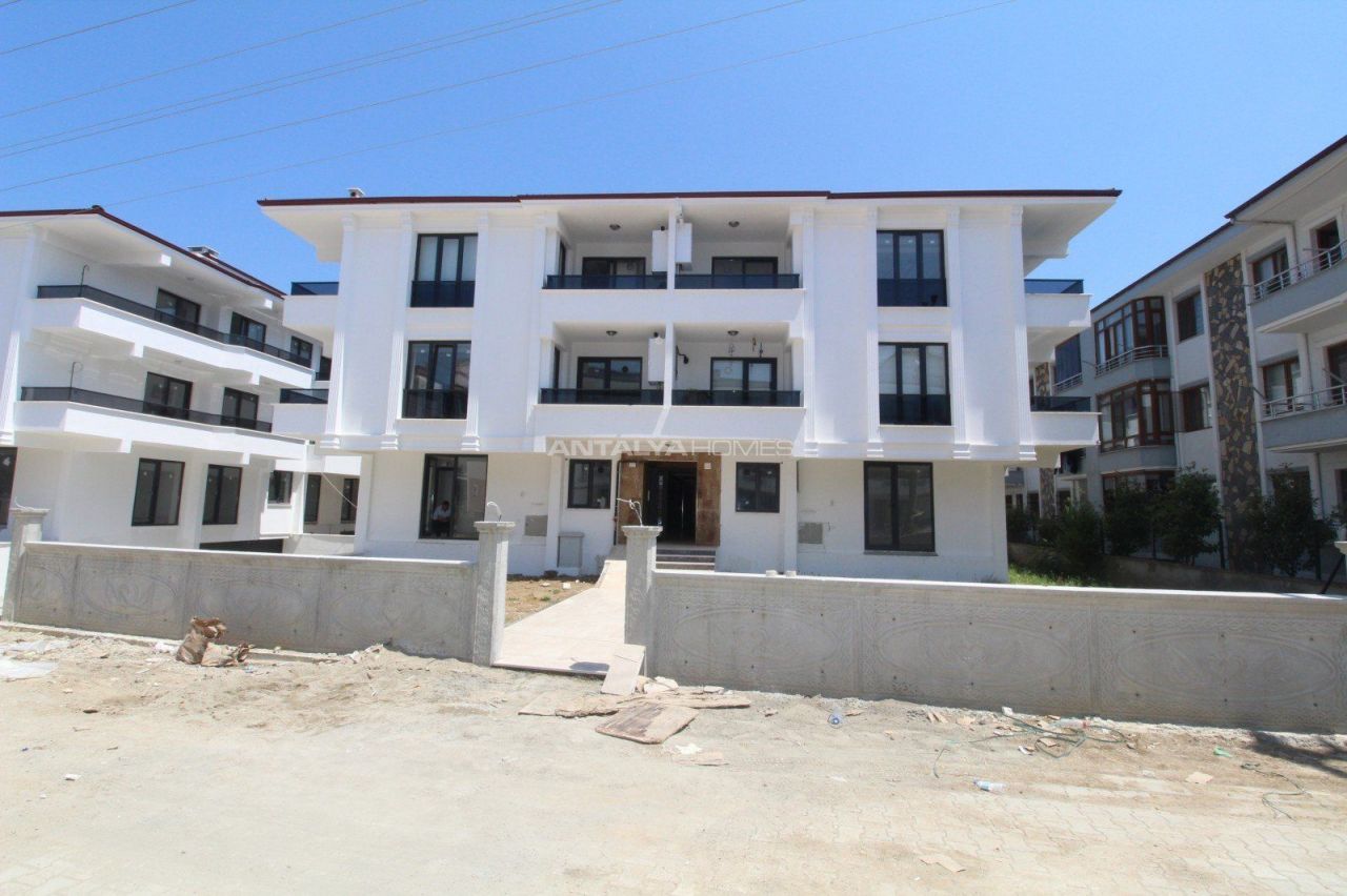 Apartment in Yalova, Turkey, 160 sq.m - picture 1
