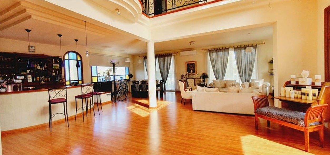Villa in Limassol, Cyprus, 548 sq.m - picture 1