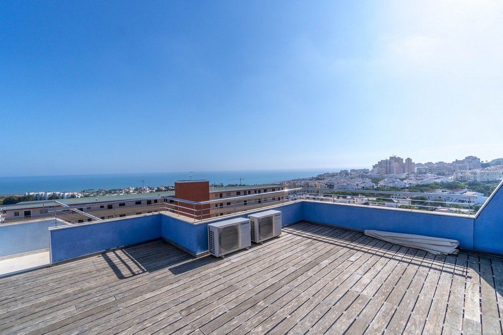 Penthouse in Torrevieja, Spain, 81 sq.m - picture 1