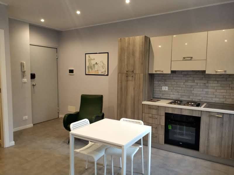 Flat in Turin, Italy, 35 sq.m - picture 1